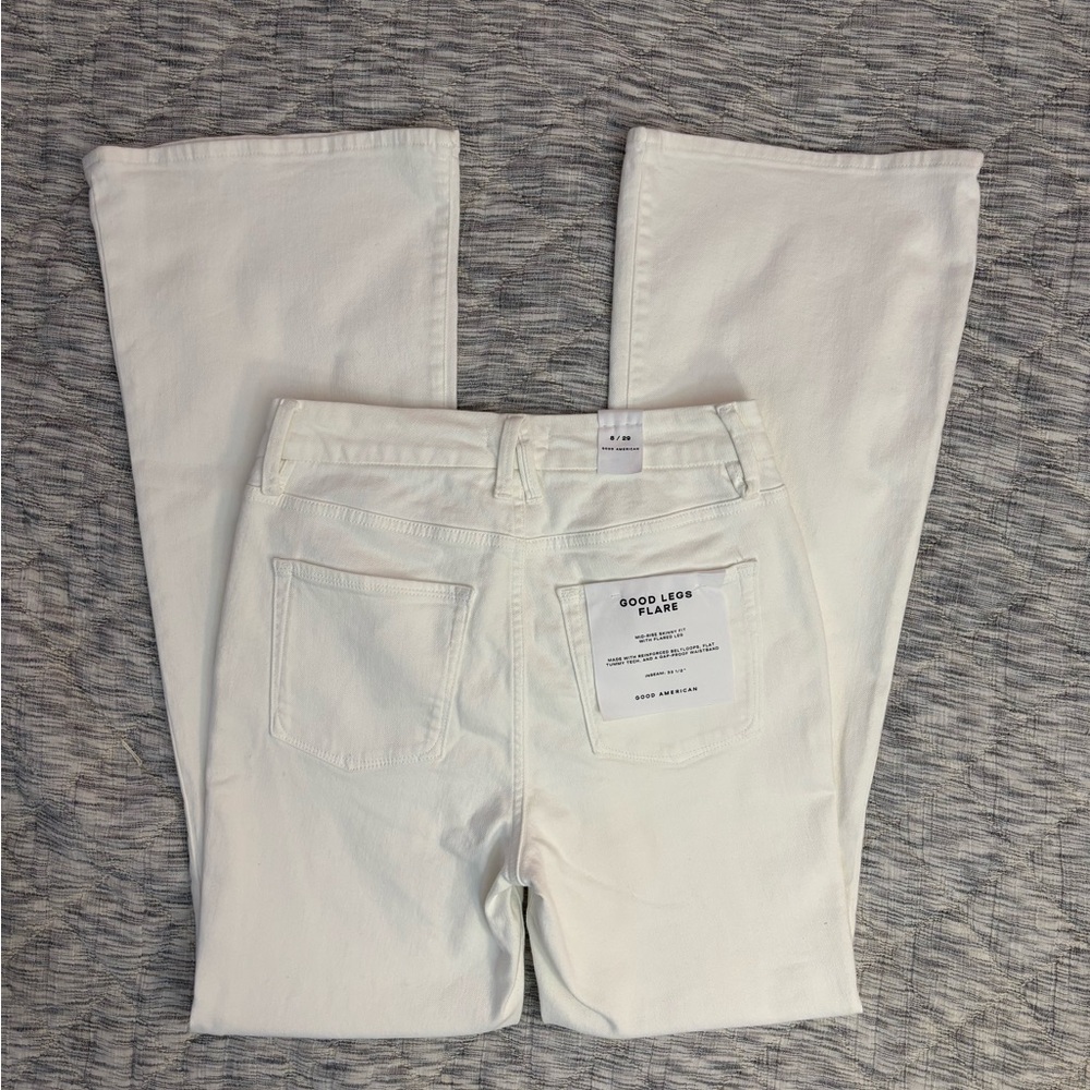 Good American Good Legs Mid Rise Flare Jeans In White Sz 8 NWT | Good American - - Picture 2 of 9